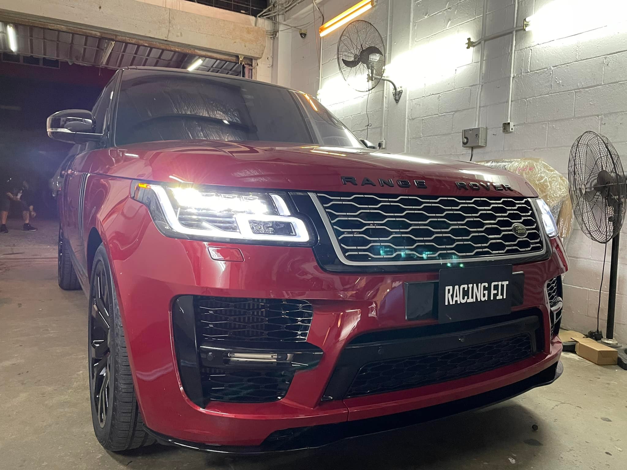 VOGUE RANGE ROVER VOGUE FACELIFT SVO BODYKIT CONVERSION